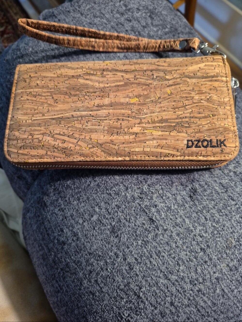 DZOLIK Cork Wallet Wristlet Zip Around Organizer Natural Cork